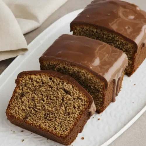 Saftiger Schoko-Nuss-Kuchen frisch gebacken